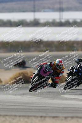 media/Nov-16-2025-Race Pace (Sun) [[8c5fa54630]]/Non Verified Riders (1st 20 Minutes)/1-Turn 14 (10am)/